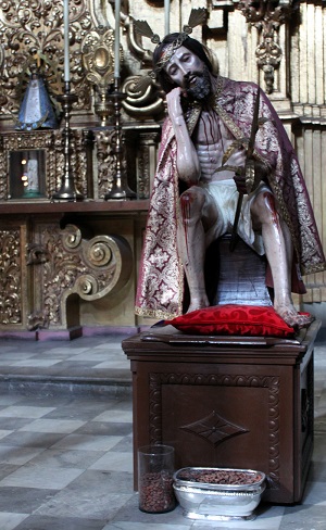 Lord of the Cacao beans — colonial Mexican sculpture from 16th century. In the Metropolitan Cathedral of Mexico City